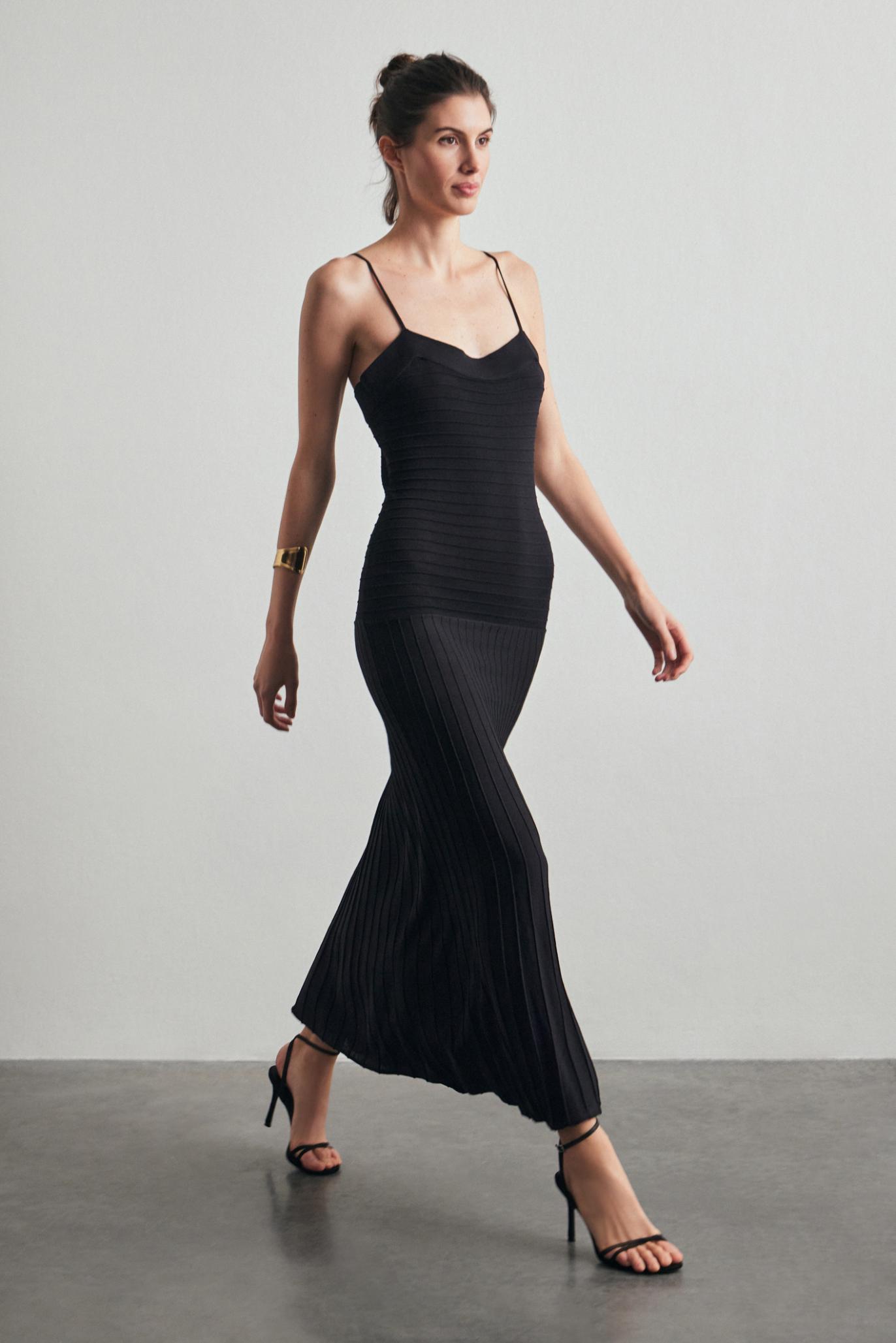 awada_vestido-bilbao_09-28-2025__picture-61351