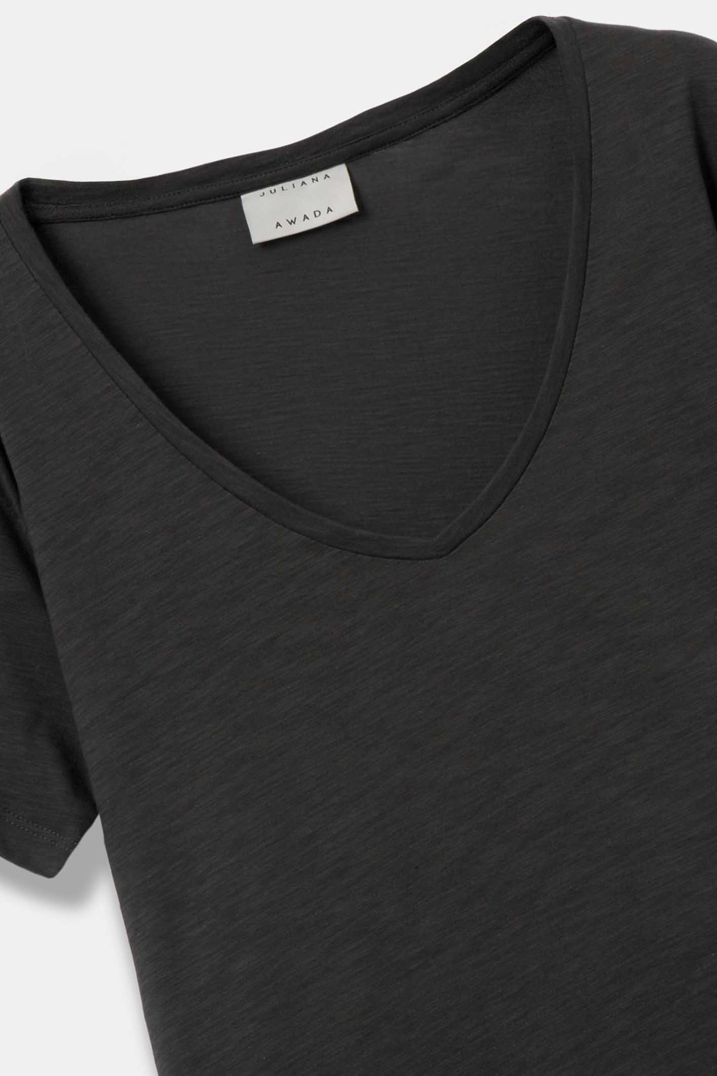 awada_remera-mc-flame-pima-v_09-18-2025__picture-61390