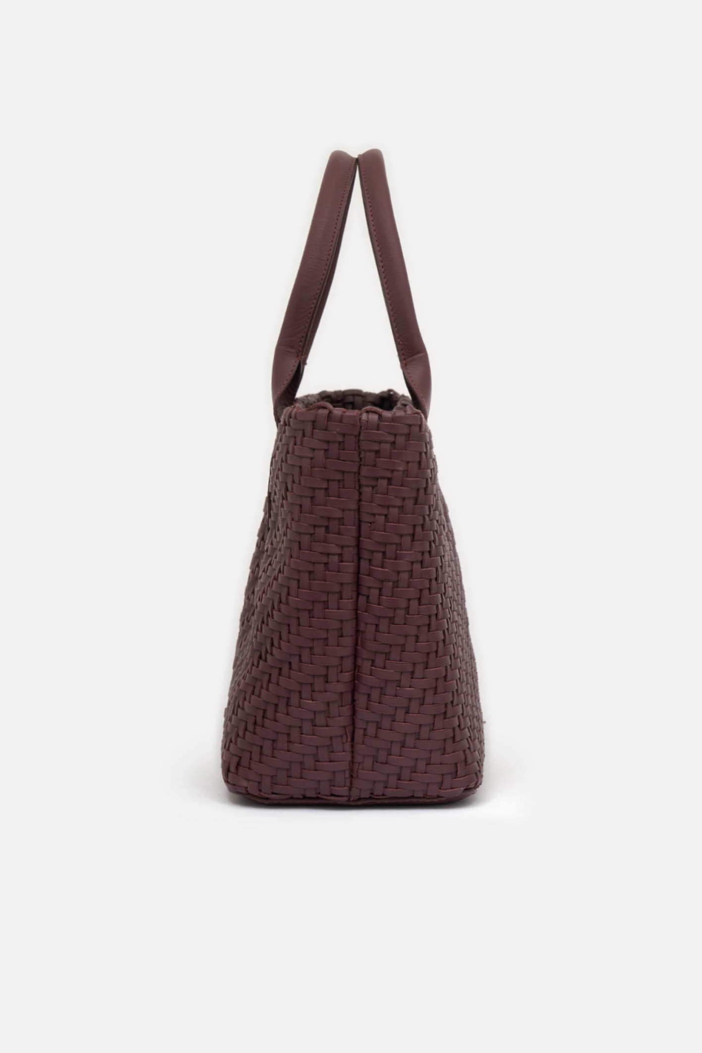 awada_cartera-trenzada_31-27-2025__picture-61407