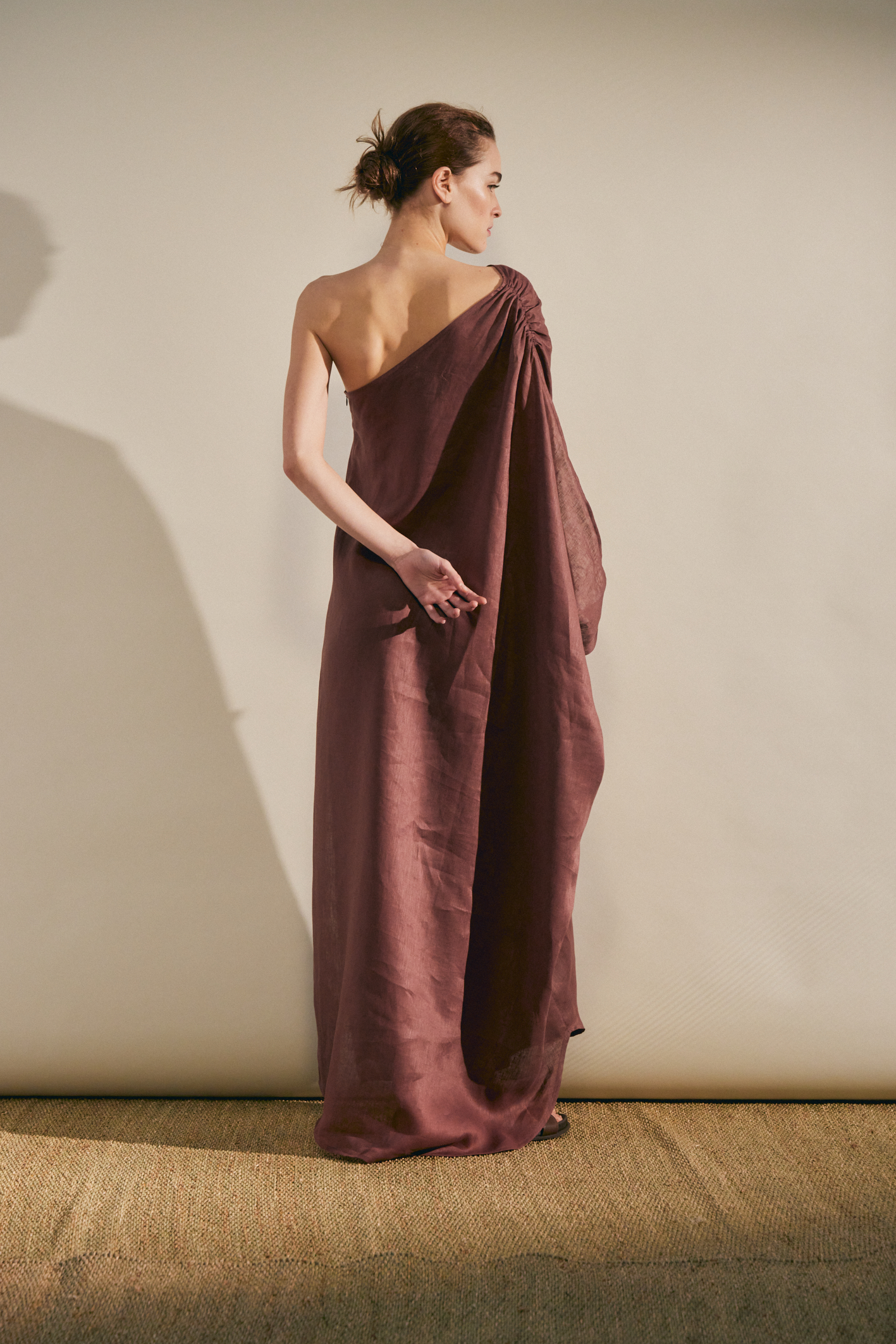 awada_vestido-amplio-lino_02-22-2025__picture-61476