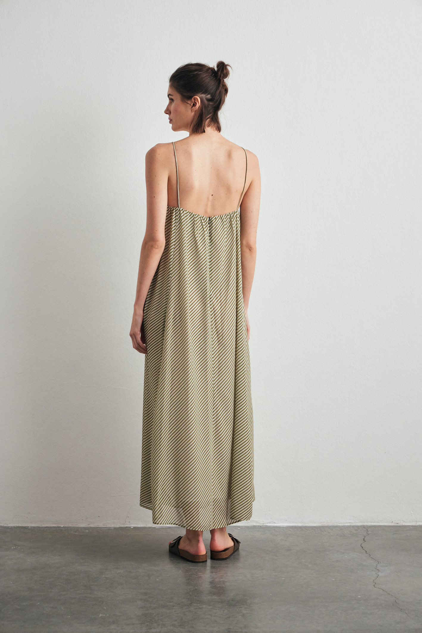 awada_vestido-pravia_46-06-2025__picture-61519