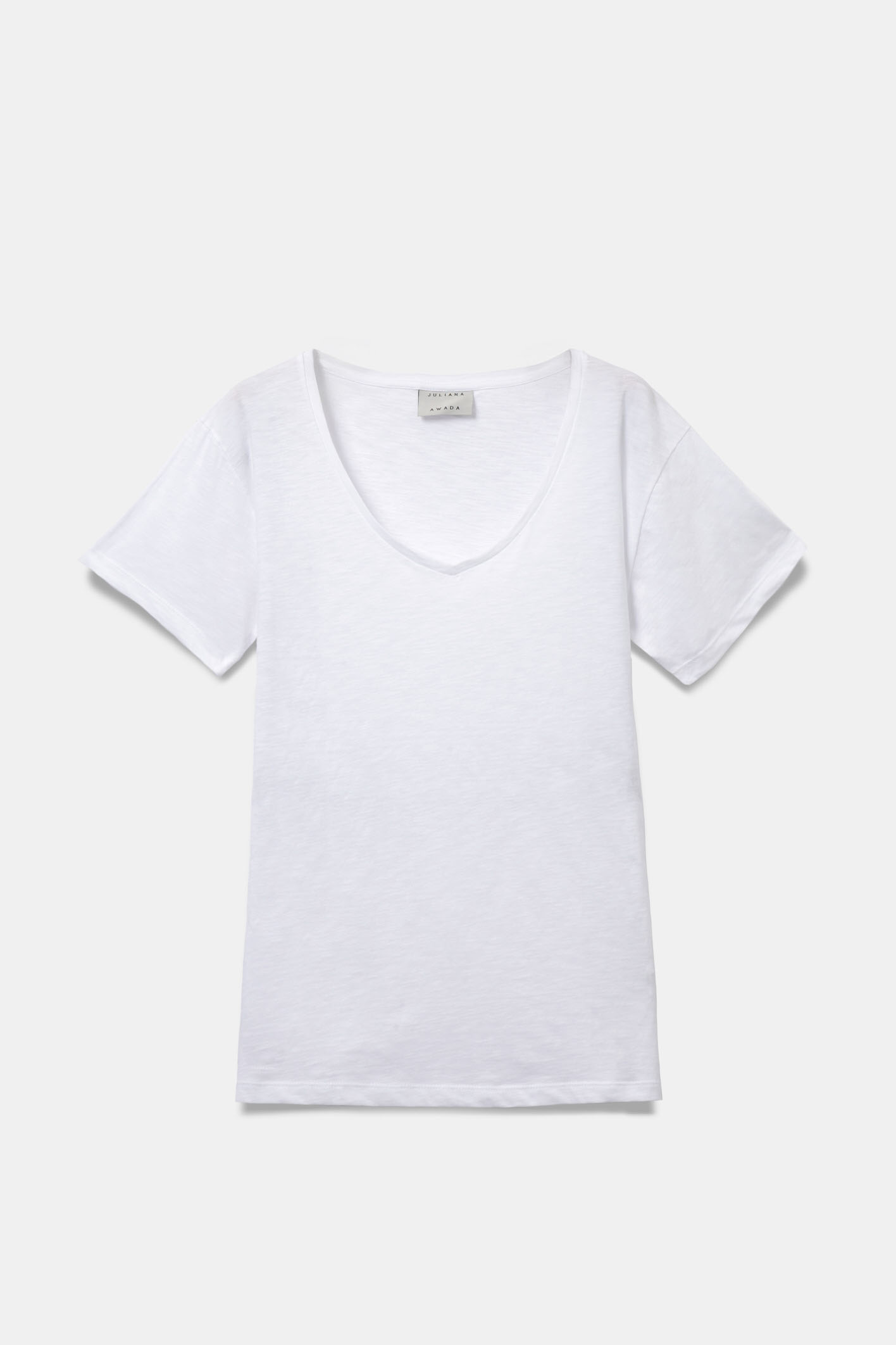 awada_remera-escote-v-pima_21-26-2025__picture-61663