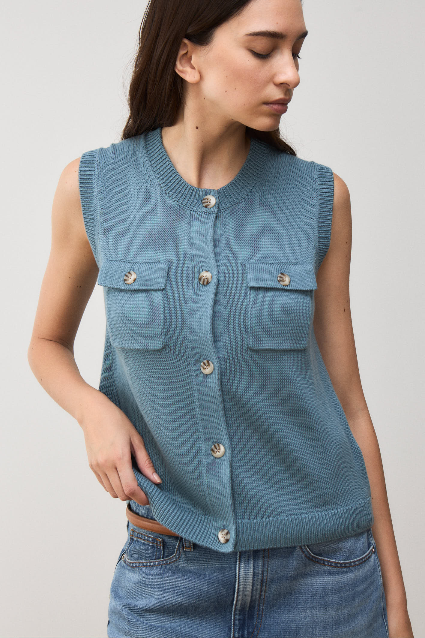 awada_chaleco-trapani_41-09-2026__picture-63568