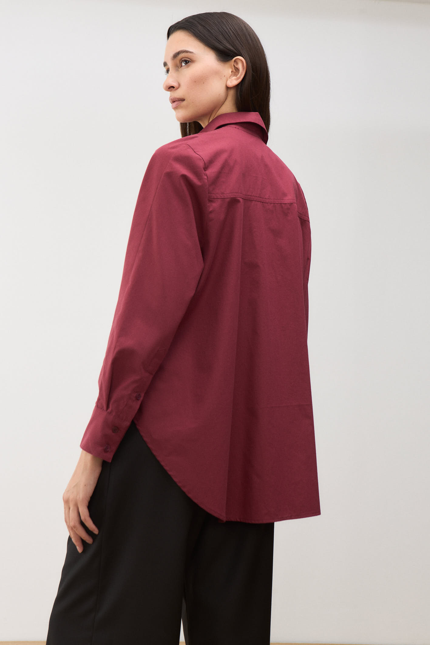 awada_camisa-alba_47-19-2026__picture-63626