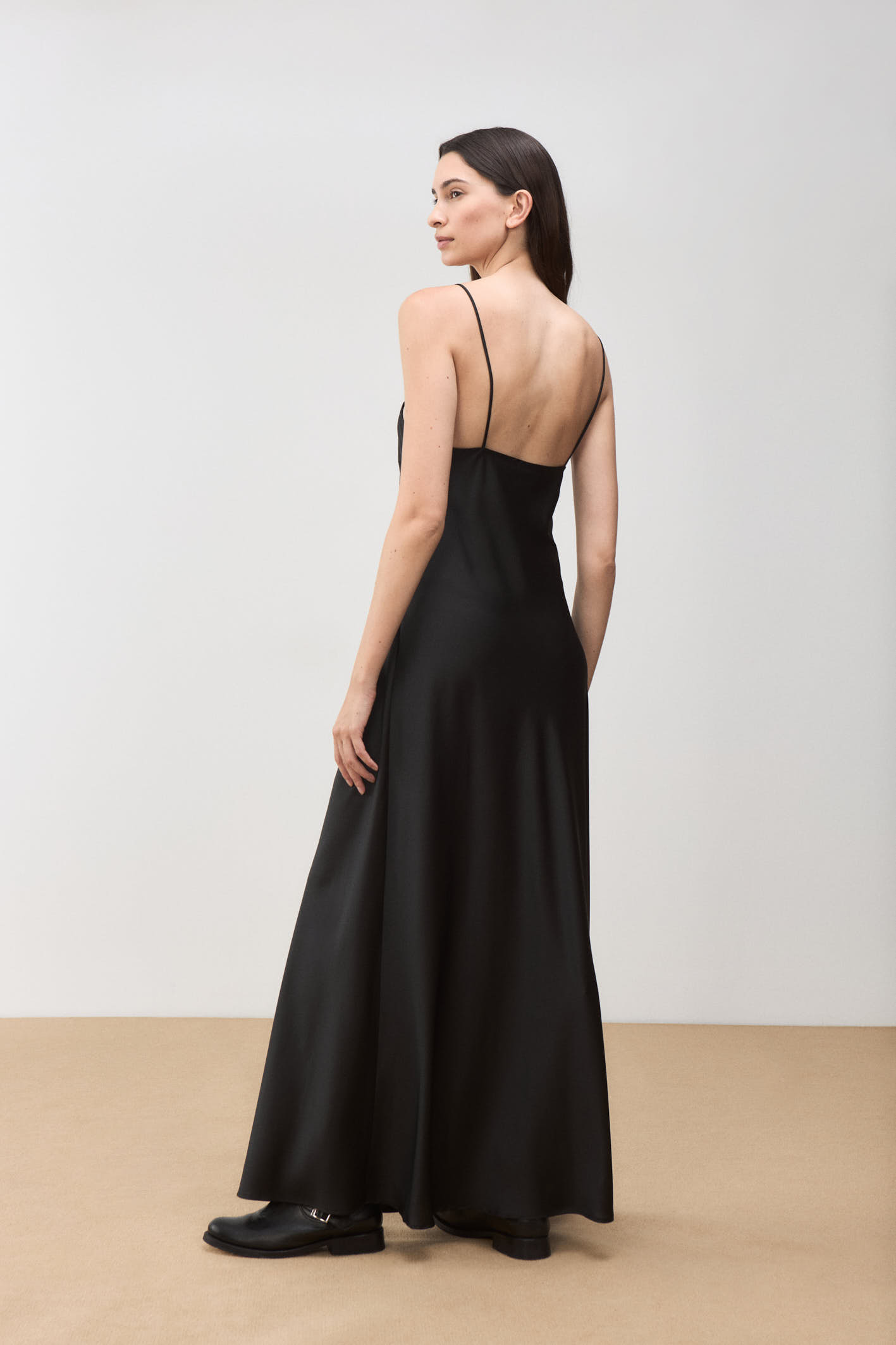 awada_vestido-aragon_35-09-2026__picture-63864