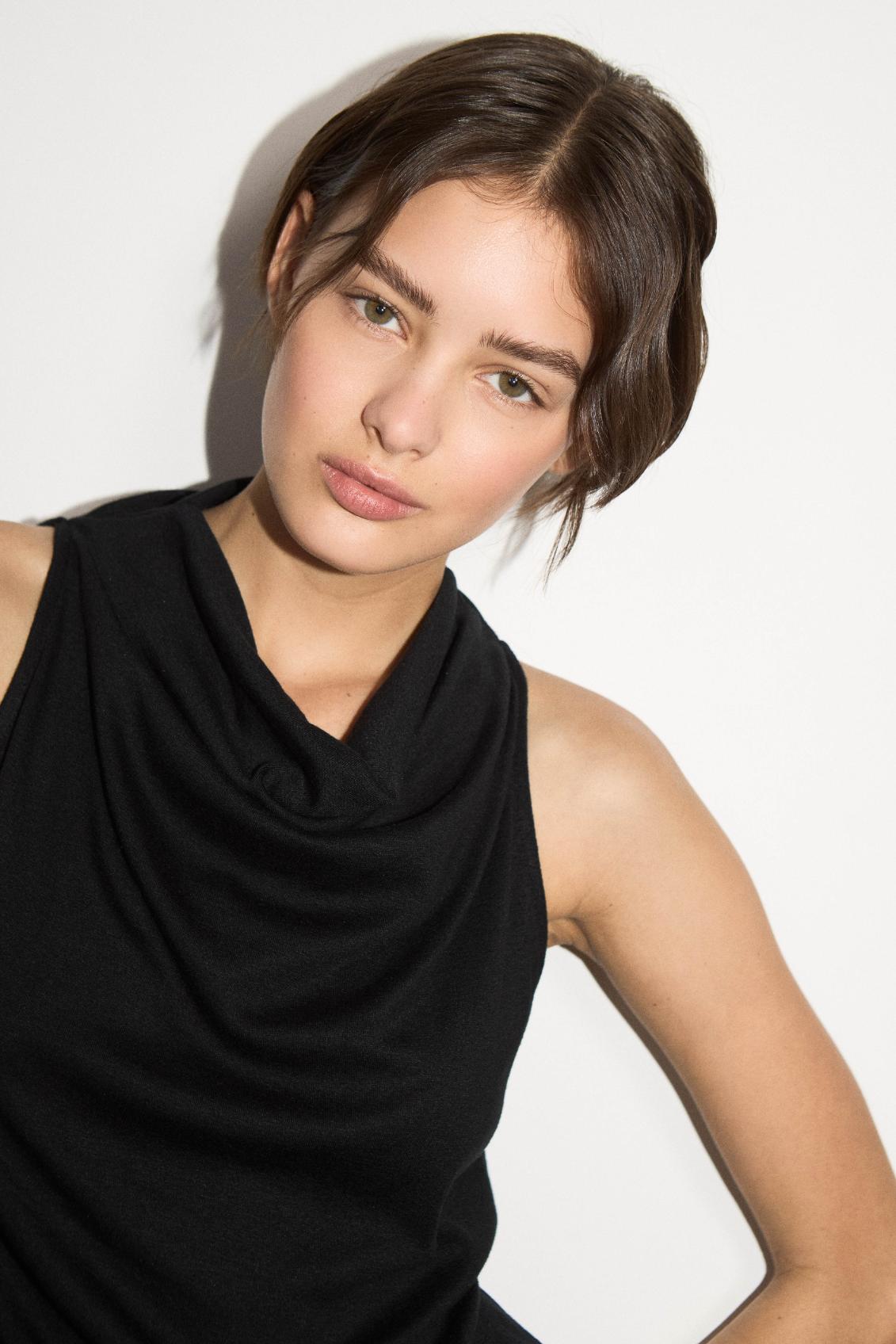 awada_musculosa-alcamo_52-09-2026__picture-64056
