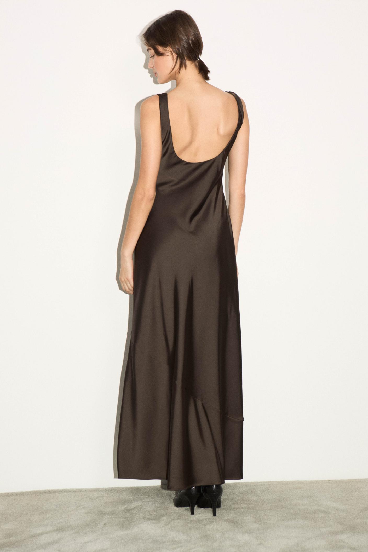 awada_vestido-caprera_47-09-2026__picture-64111