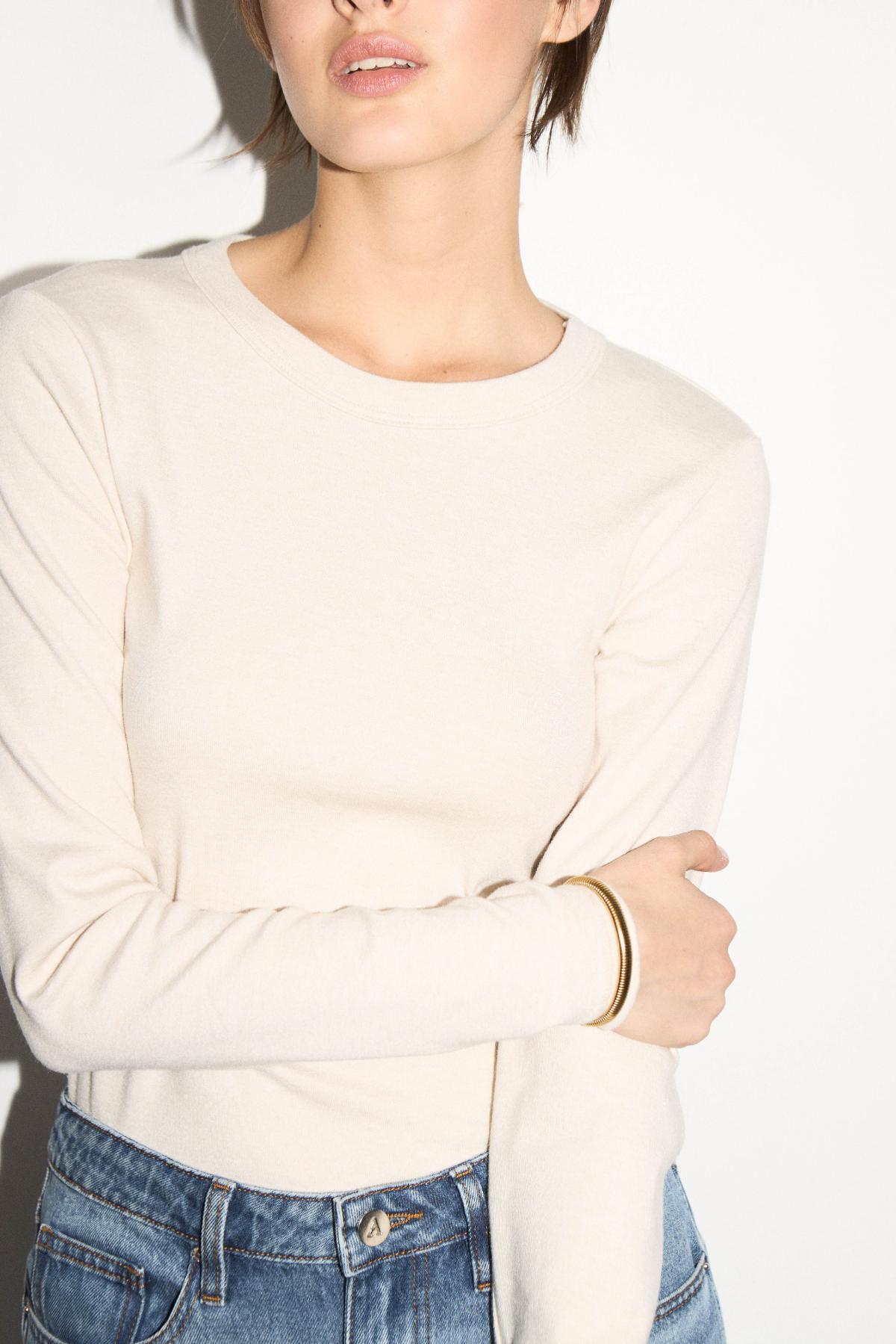 awada_remera-mallare_54-09-2026__picture-64126