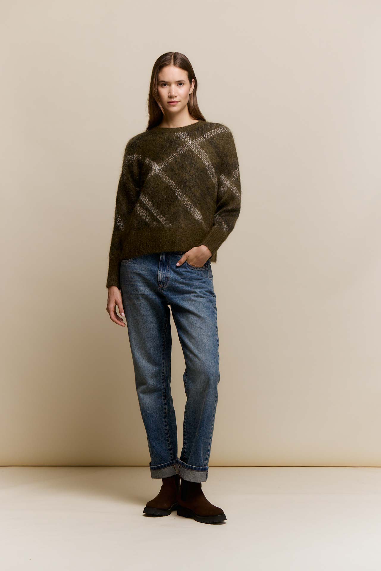 awada_sweater-mohair_31-19-2026__picture-64269