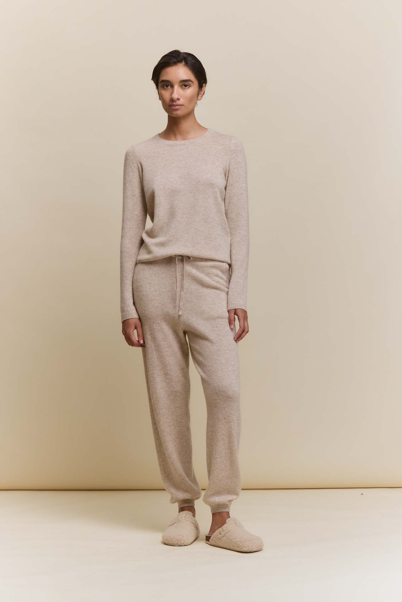 awada_sweater-liviano-cashmere_28-23-2026__picture-64318