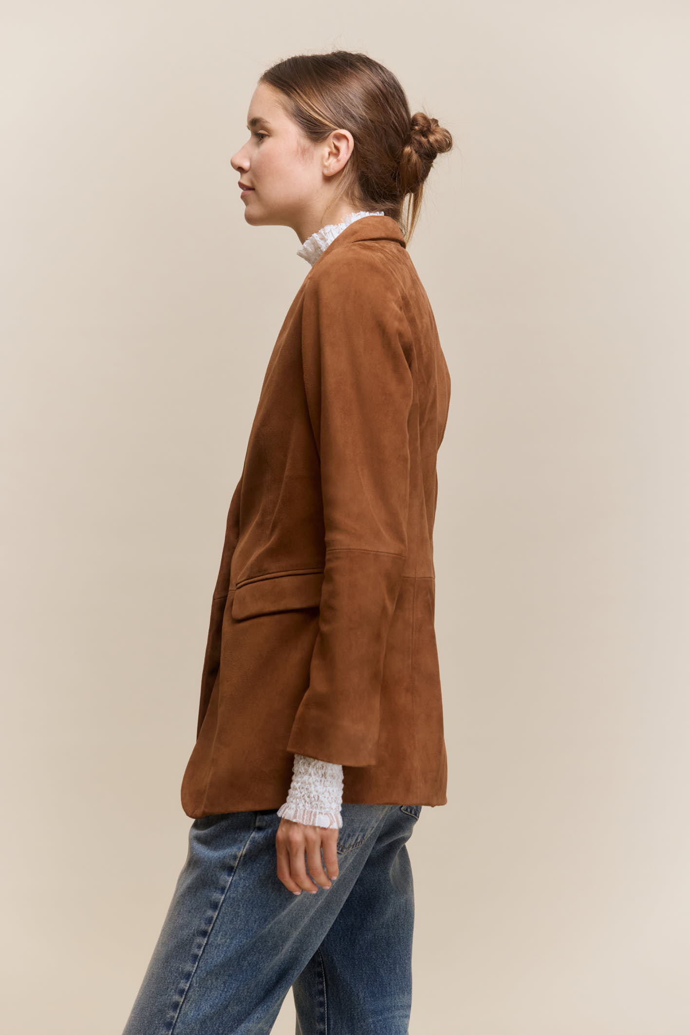 awada_blazer-de-gamuza_45-22-2026__picture-64359