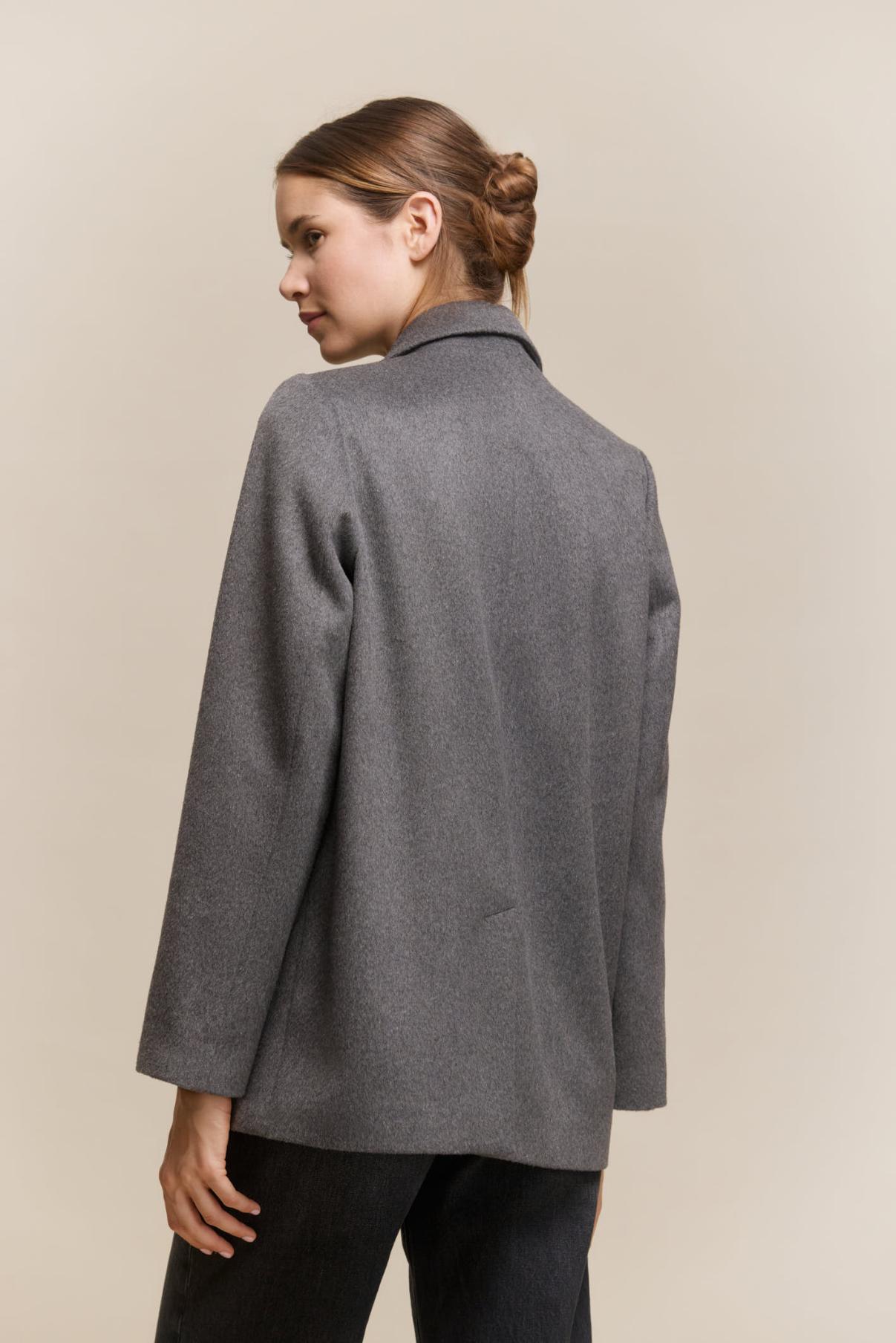 awada_blazer-lana_47-09-2026__picture-64426