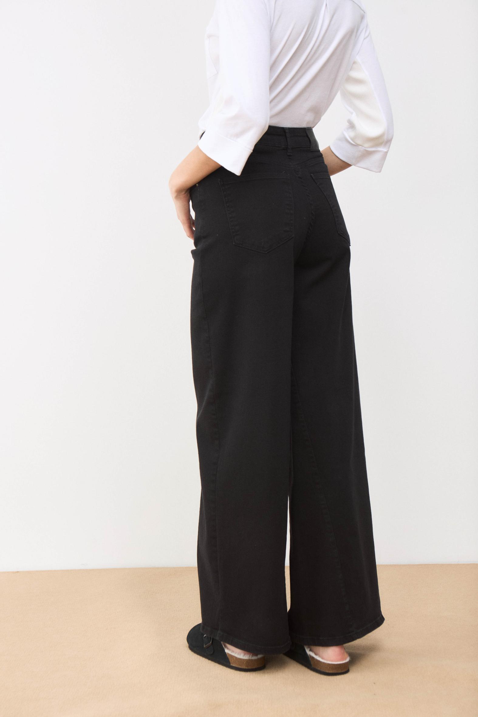 awada_jean-asuncion-black_40-24-2026__picture-64453
