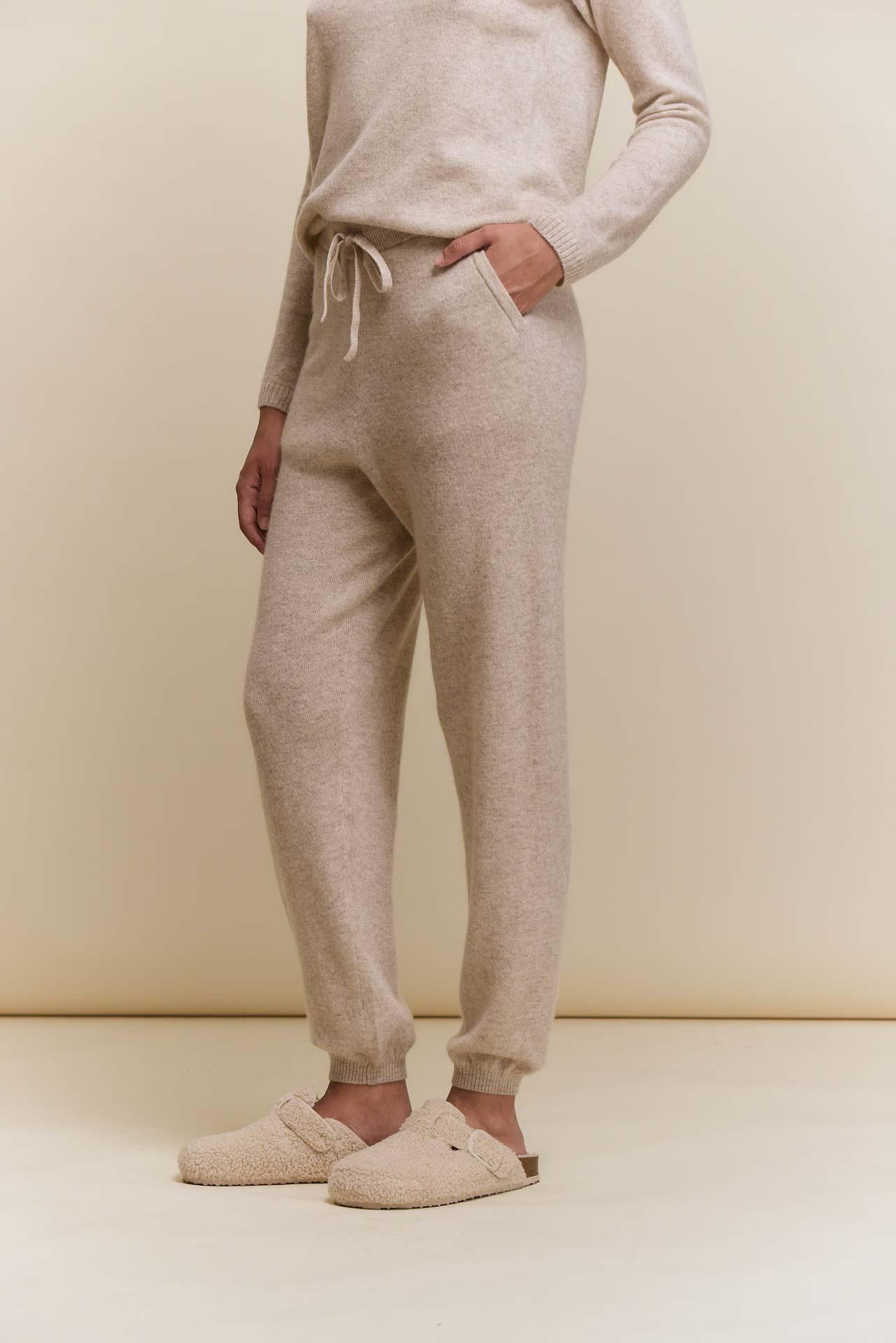 awada_pantalon-liviano-cashmere_15-23-2026__picture-64548