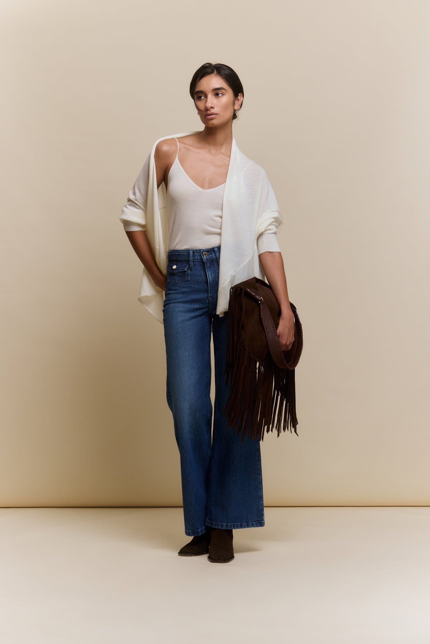 awada_jean-flare-blue_19-23-2026__picture-64556