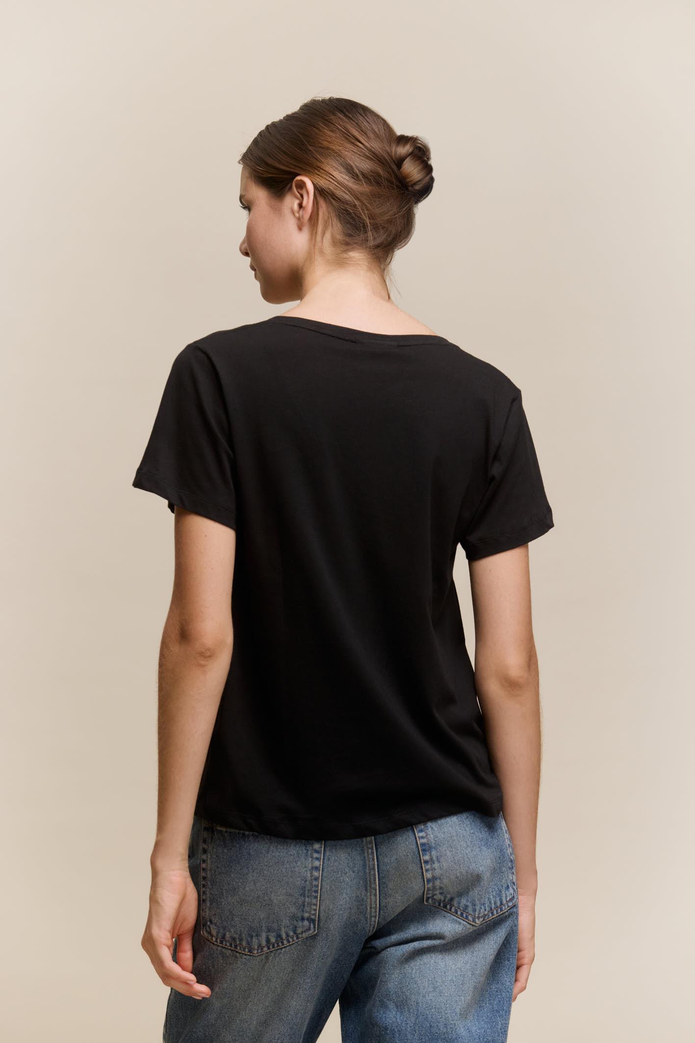 awada_remera-liviana_57-09-2026__picture-64599