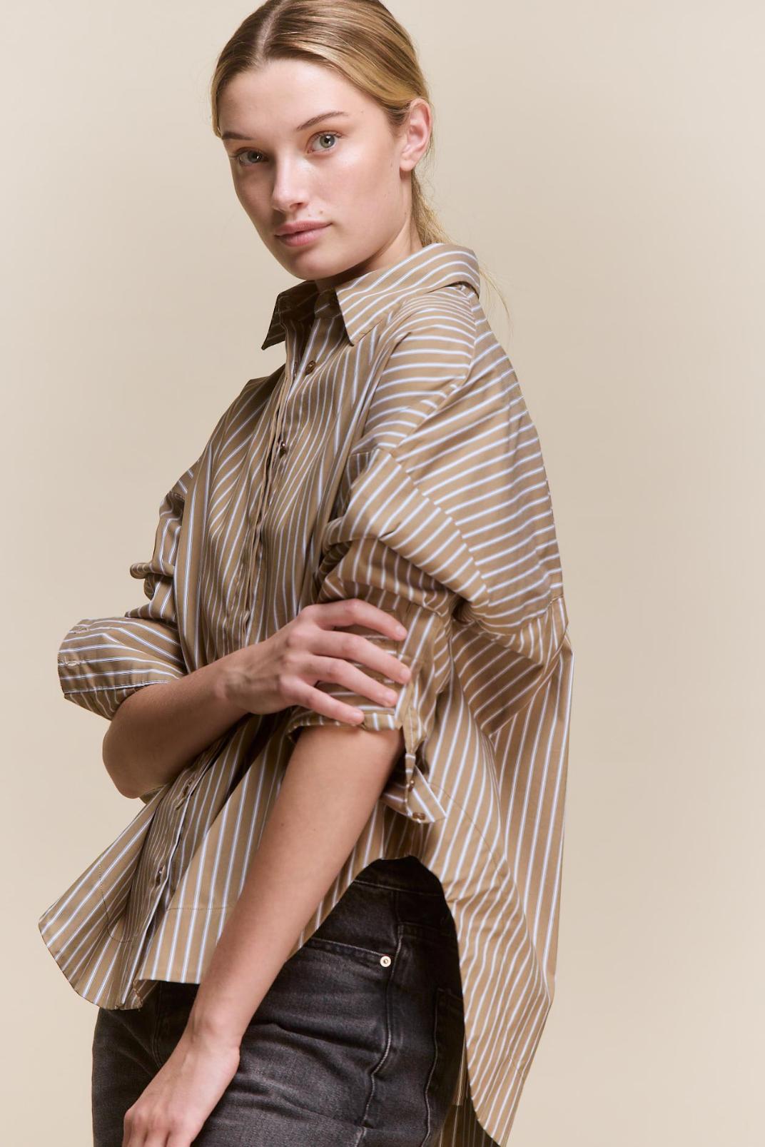 awada_camisa-rayada_33-20-2026__picture-64704