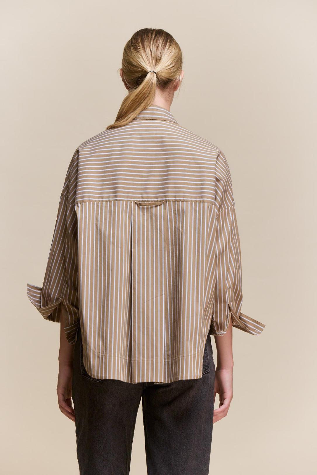 awada_camisa-rayada_33-20-2026__picture-64705