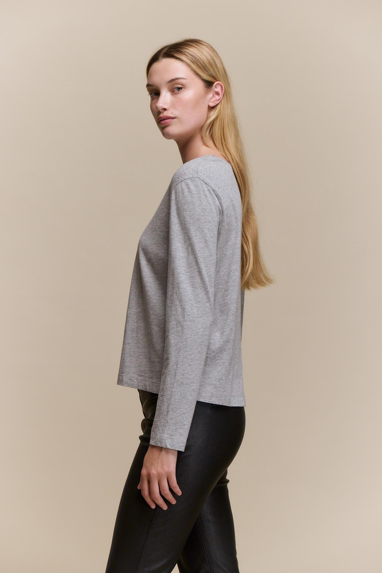 awada_remera-manga-larga-basic_16-20-2026__picture-64761