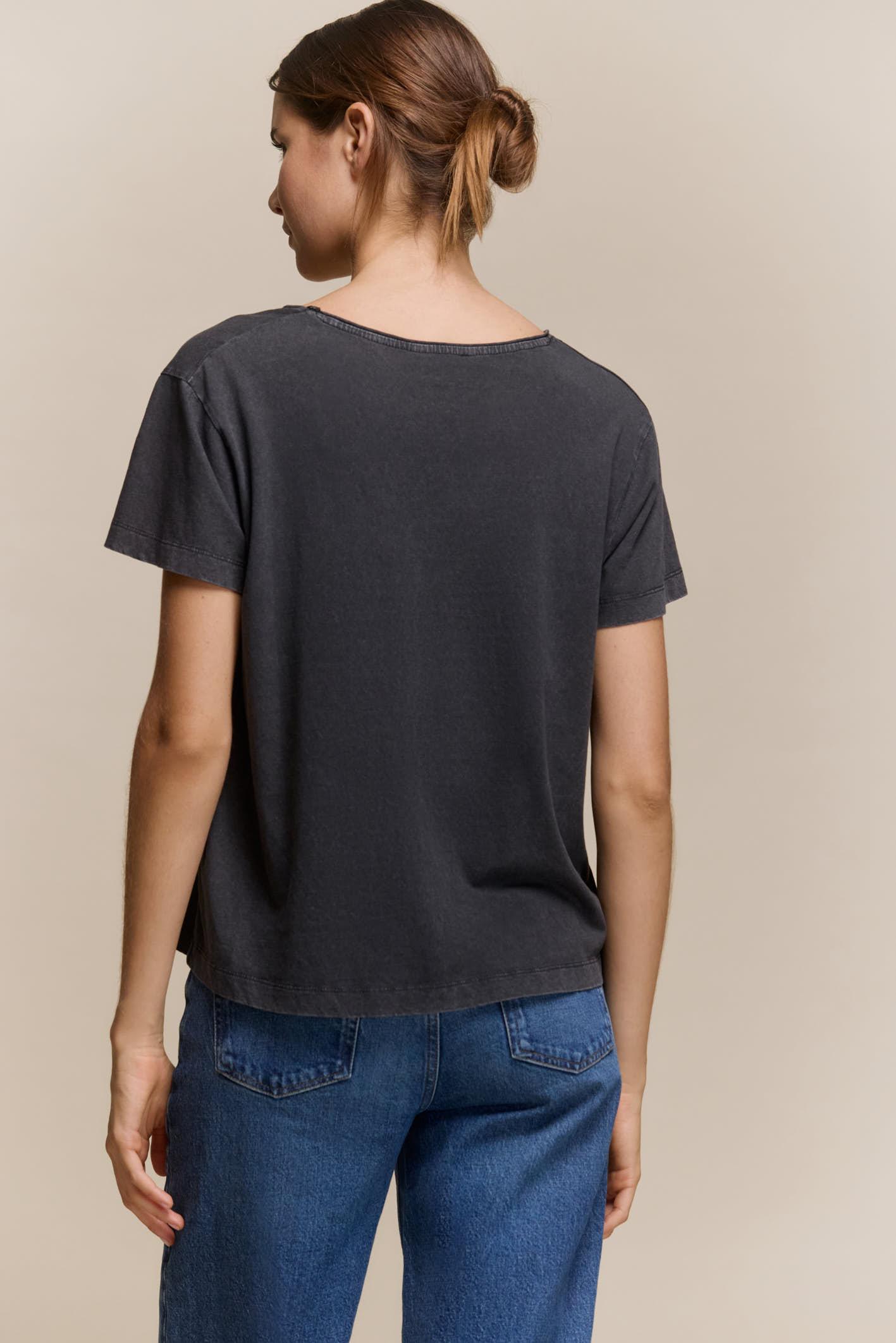 awada_remera-v-basic_29-20-2026__picture-64779