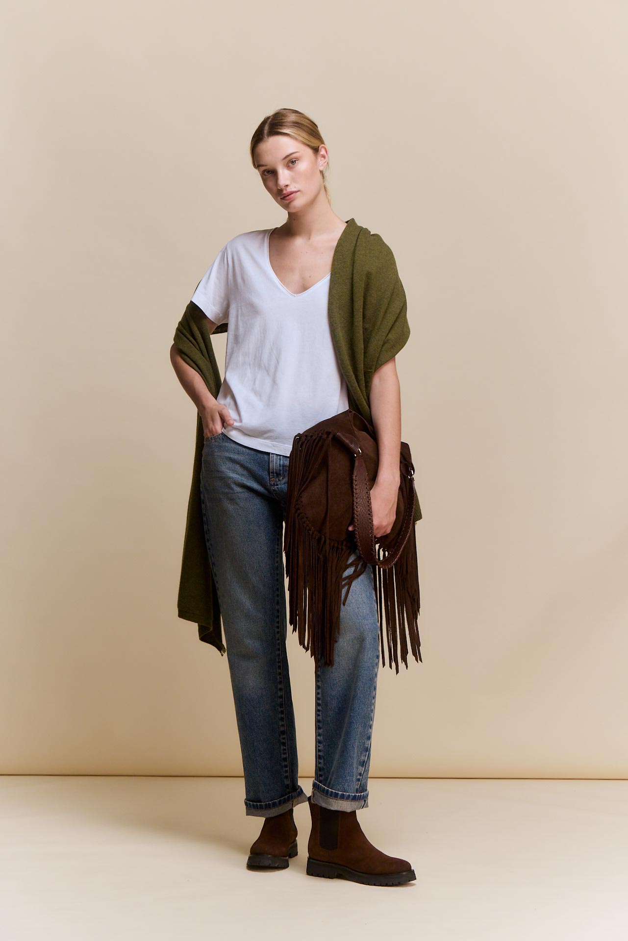 awada_remera-v-basic_29-20-2026__picture-64786