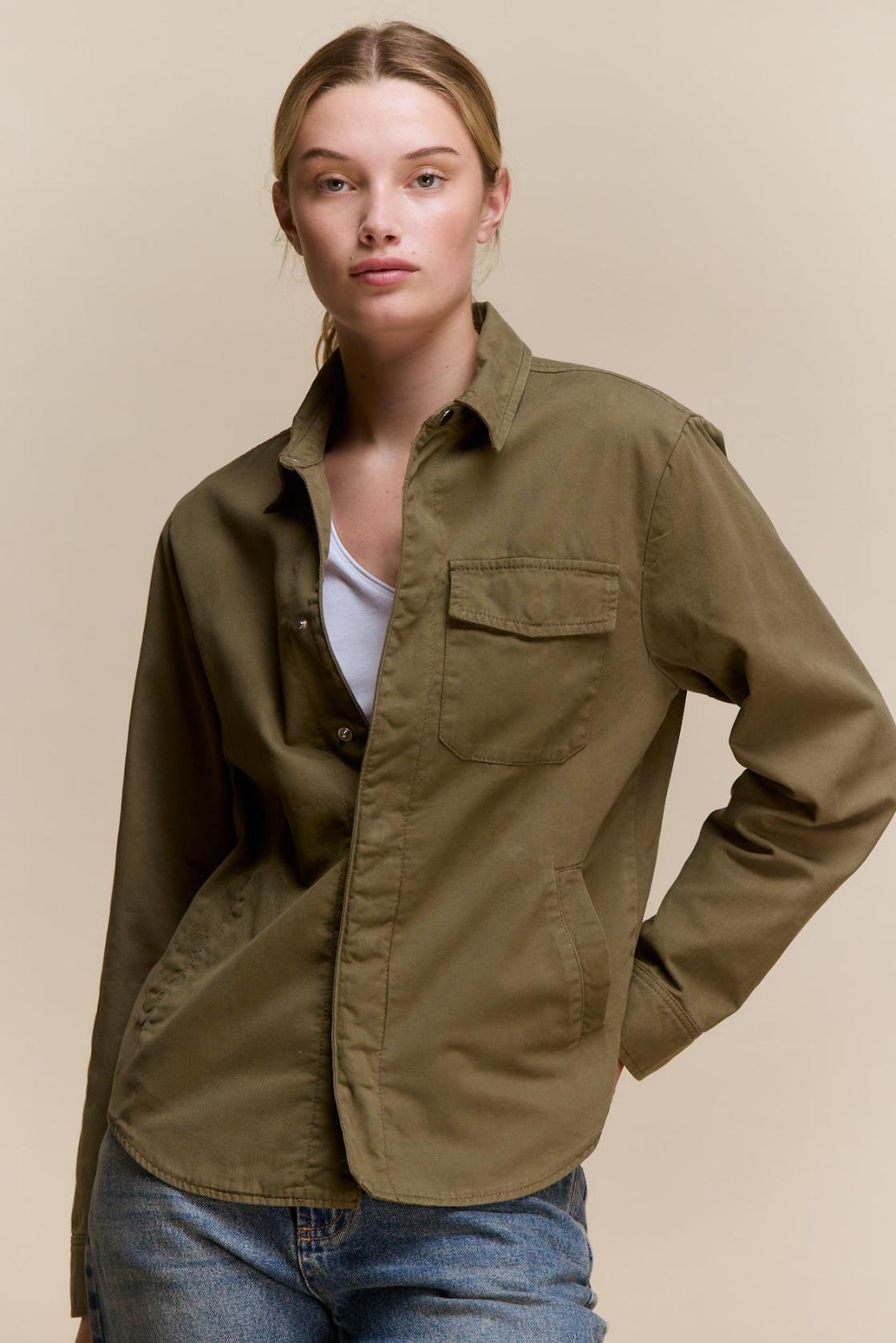 awada_sobrecamisa-gabardina_45-23-2026__picture-64836