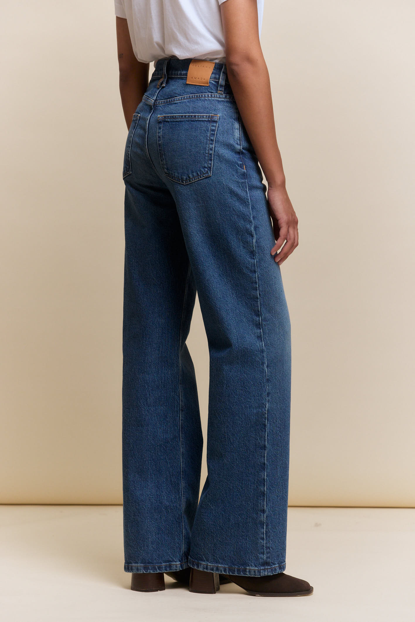 awada_jean-straight-blue_01-23-2026__picture-64871