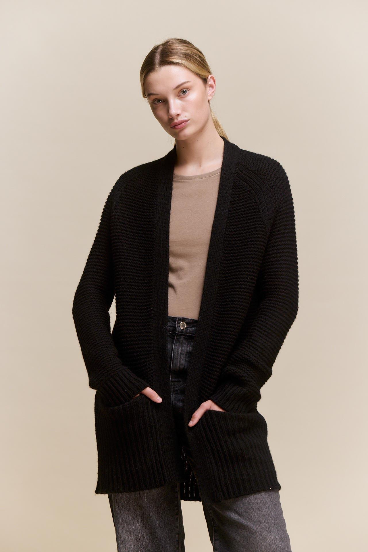 awada_cardigan-largo-cashmere_45-19-2026__picture-64935