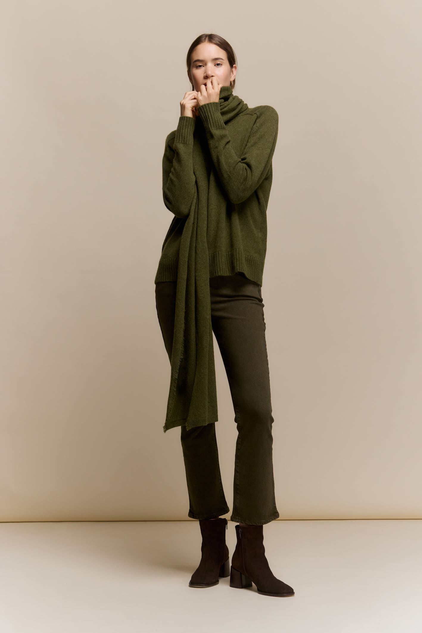 awada_sweater-basic-cashmere_37-09-2026__picture-64939