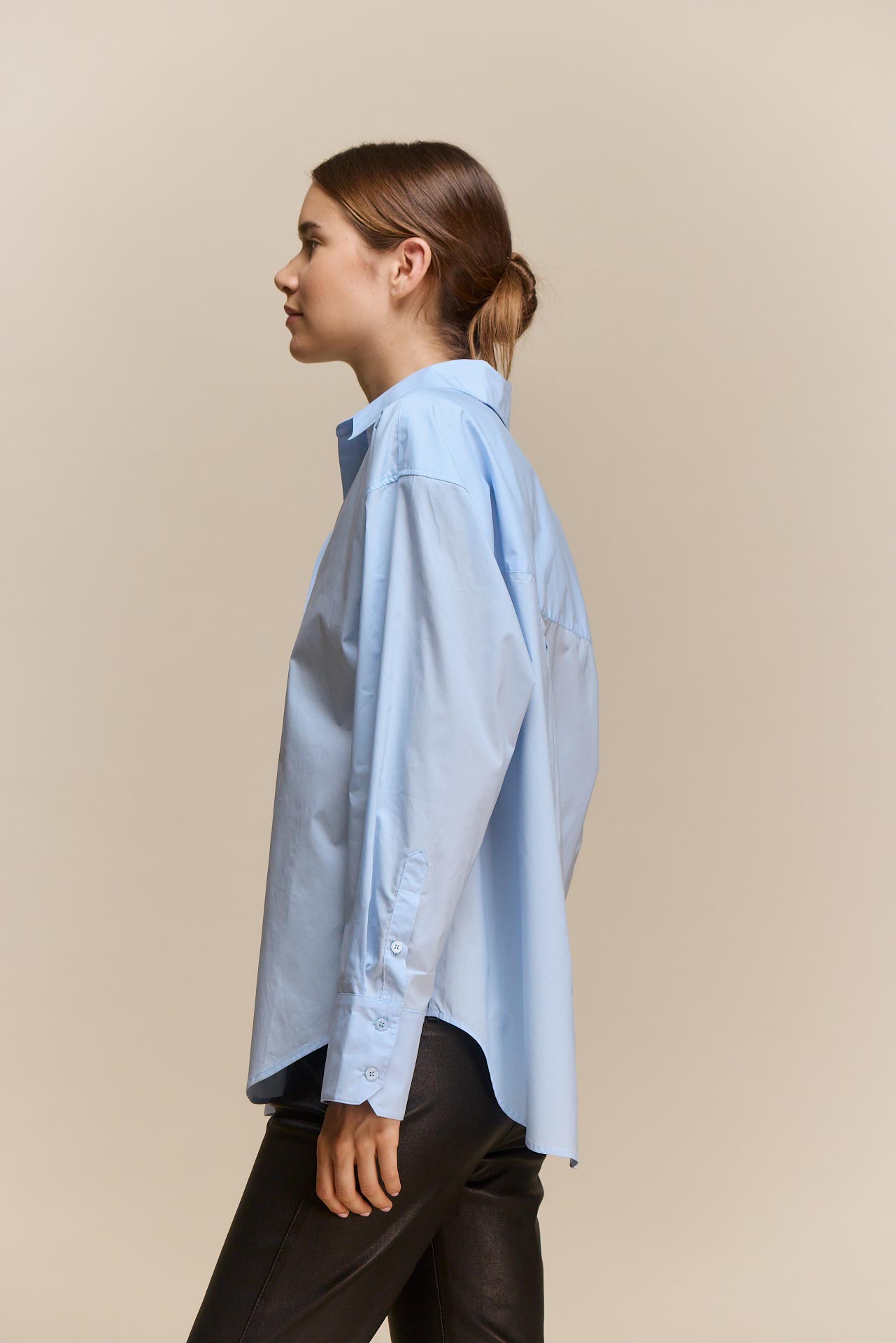 awada_camisa-basica-poplin_42-09-2026__picture-64968