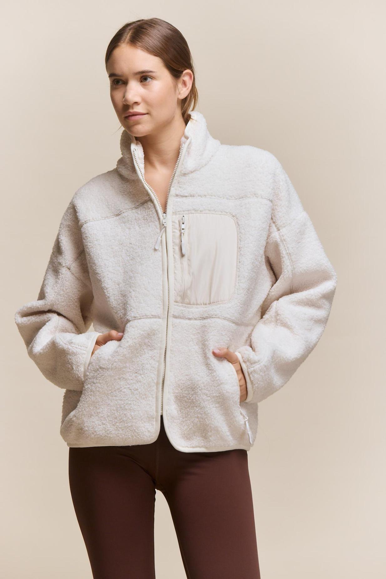 awada_campera-deportiva-sherpa_58-23-2026__picture-65022