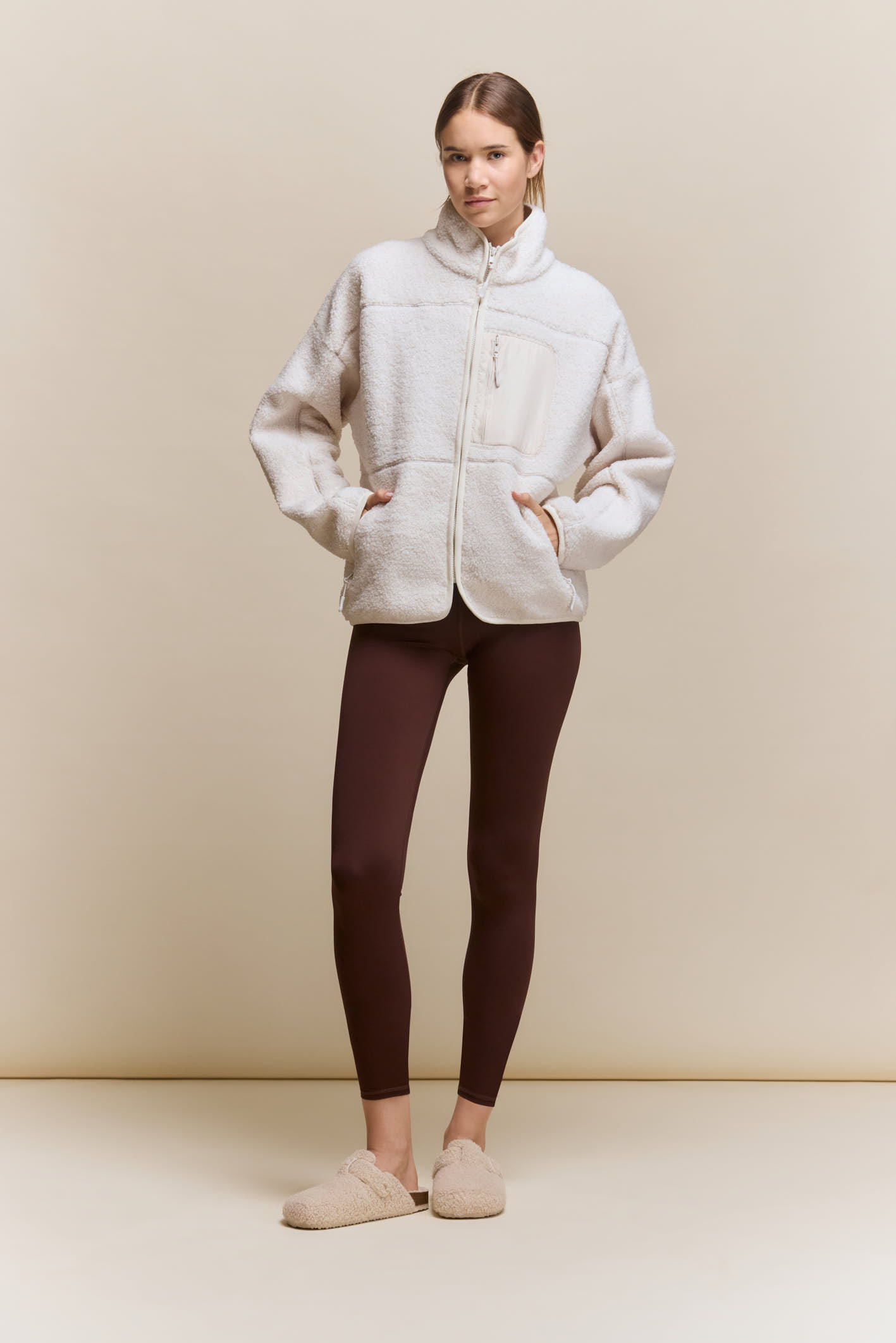 awada_campera-deportiva-sherpa_58-23-2026__picture-65026