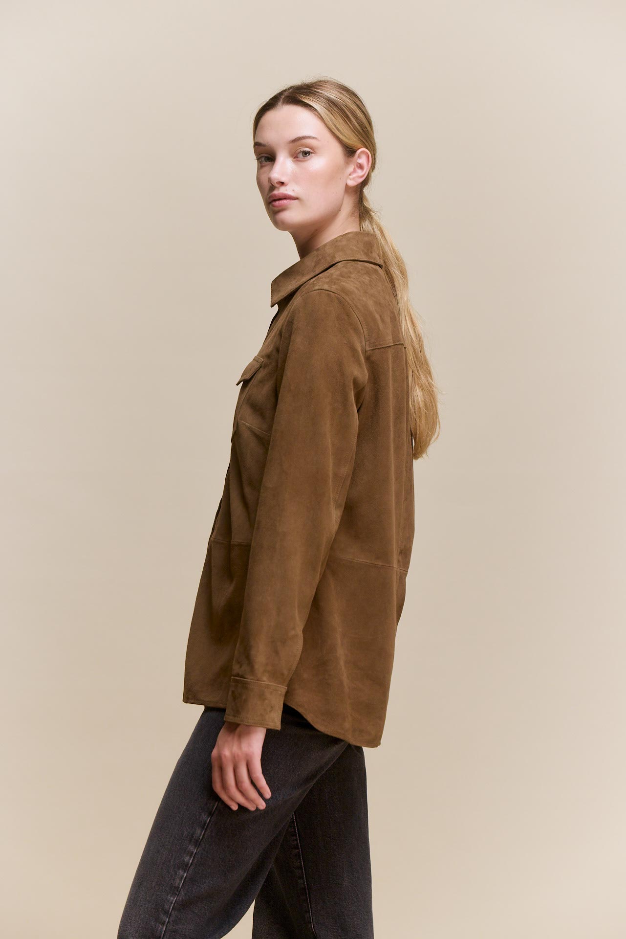 awada_camisa-gamuza_31-09-2026__picture-65061