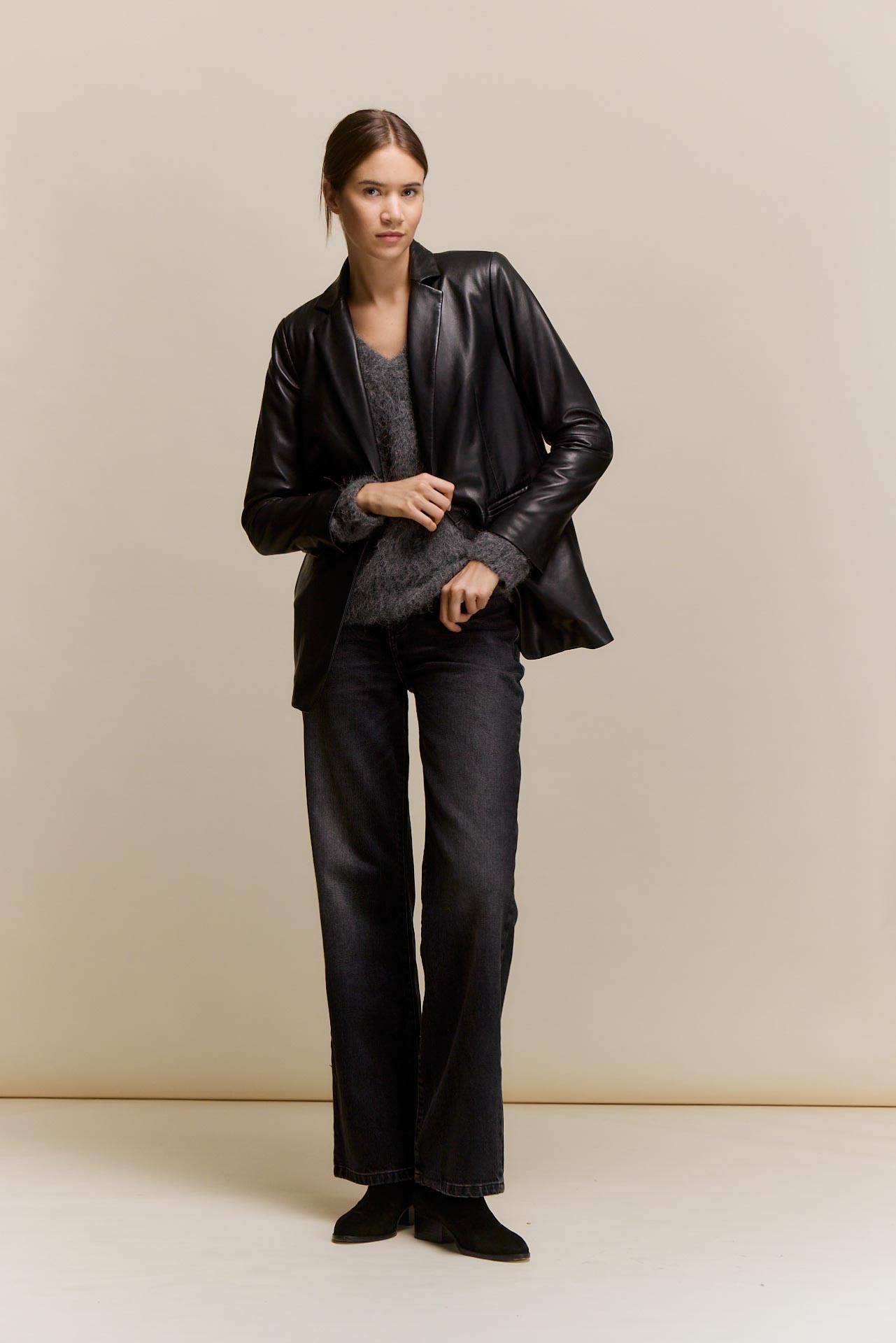 awada_blazer-cuero_38-09-2026__picture-65064