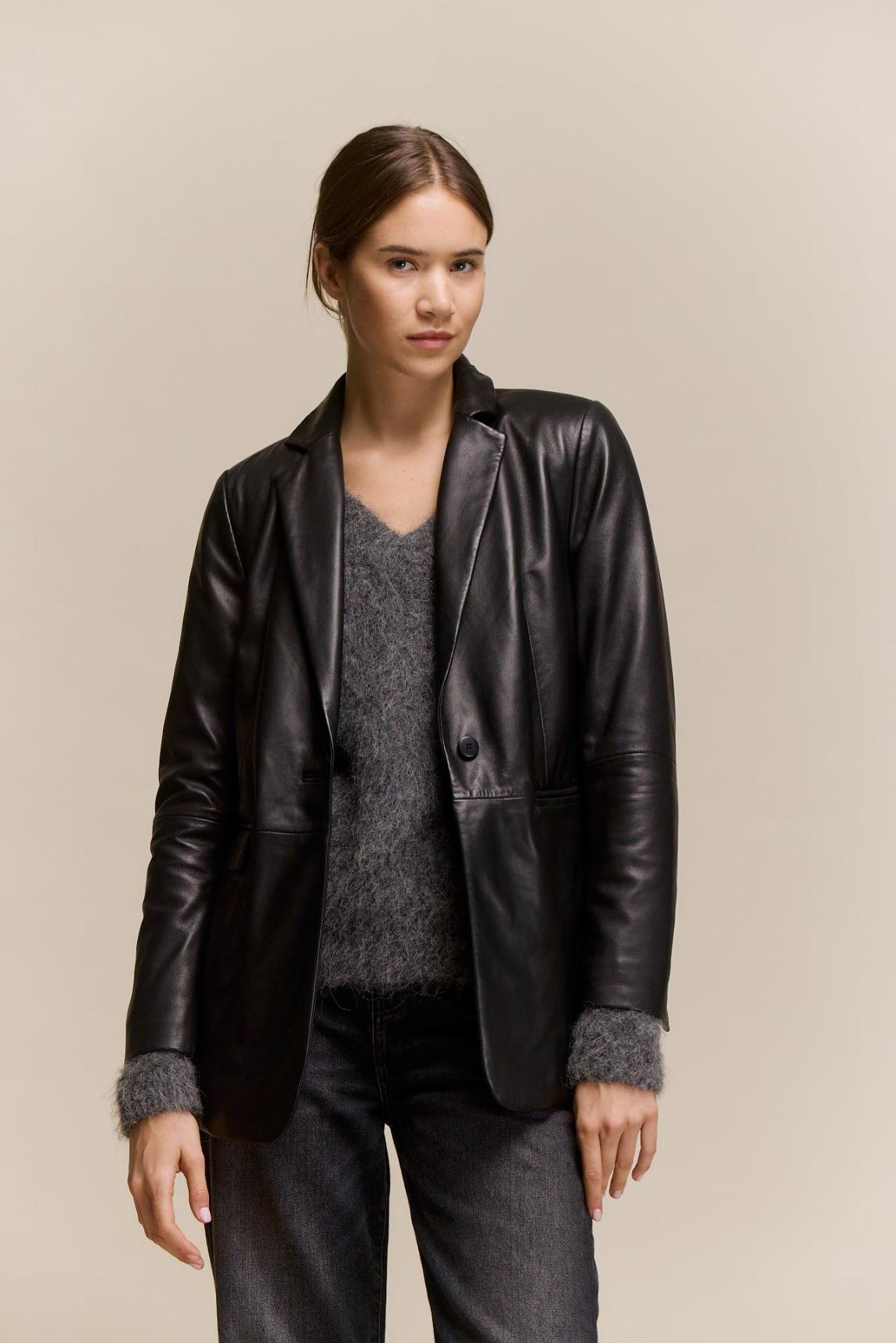 awada_blazer-cuero_38-09-2026__picture-65066
