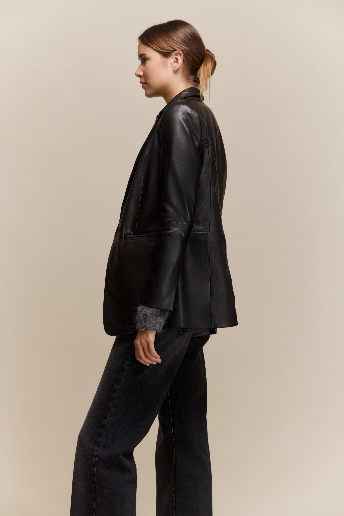 awada_blazer-cuero_38-09-2026__picture-65067