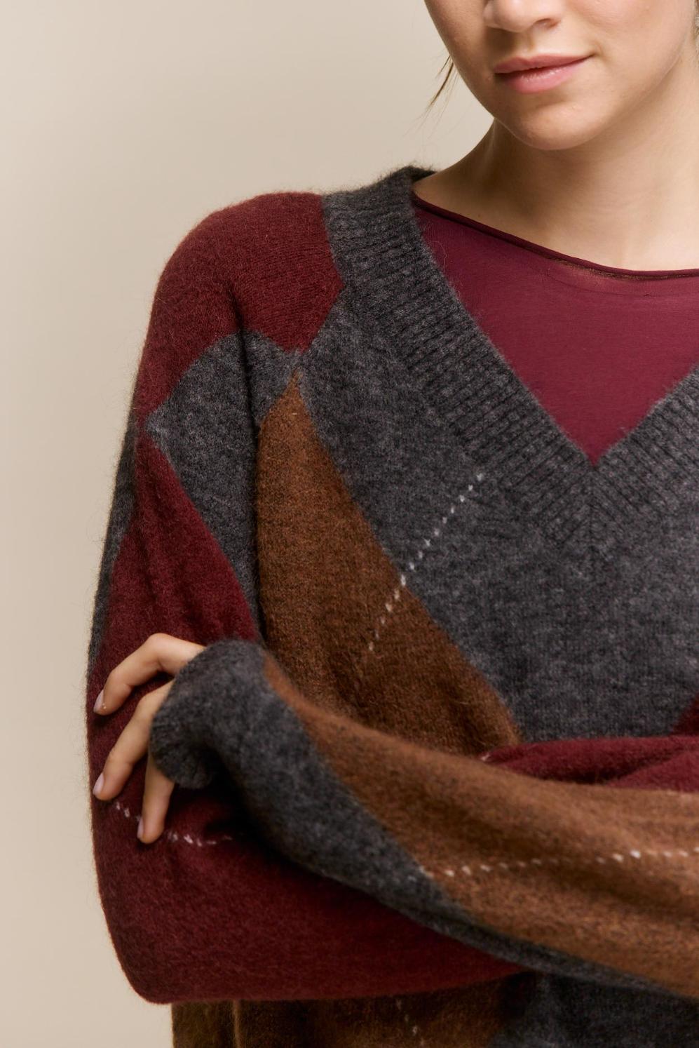 awada_sweater-rombos_38-09-2026__picture-65085