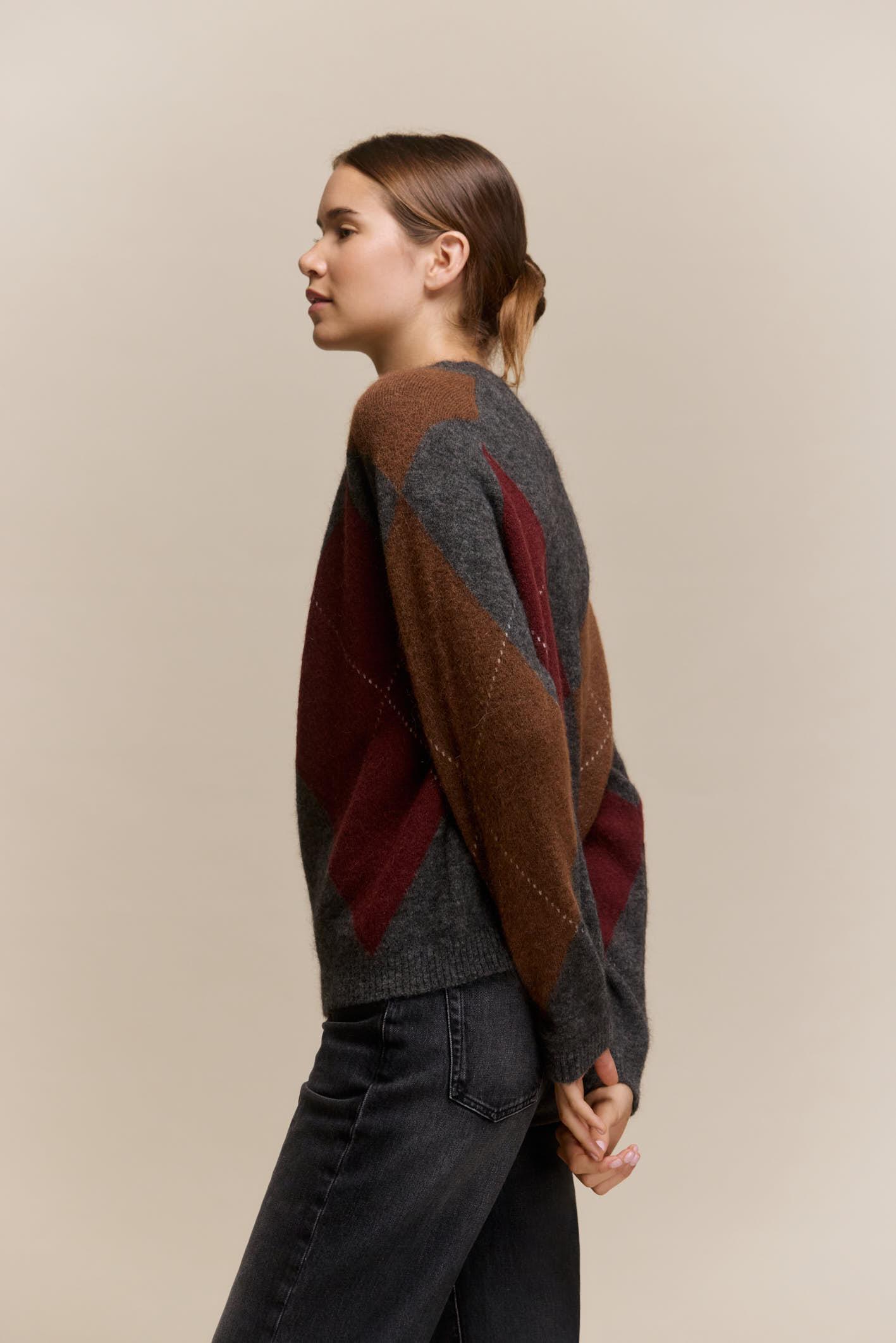 awada_sweater-rombos_38-09-2026__picture-65086