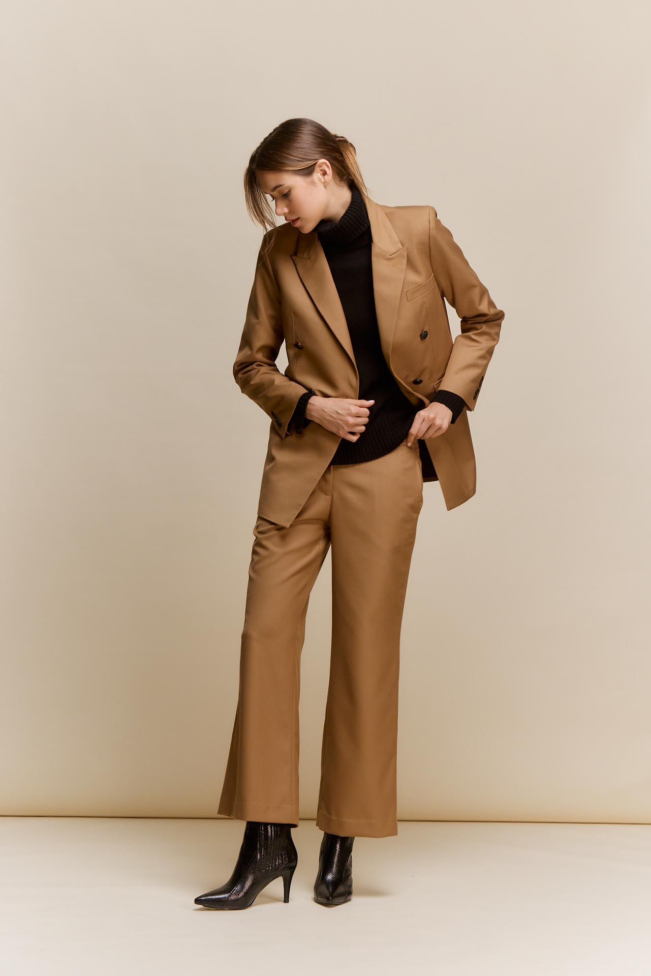 awada_pantalon-sastre_31-09-2026__picture-65088