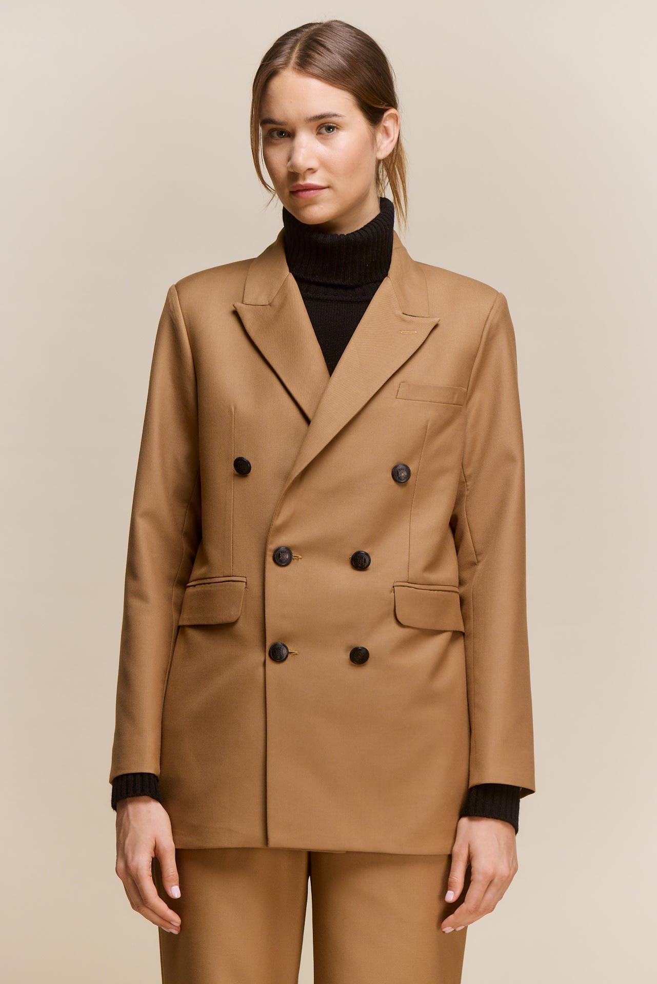 awada_blazer-botones_58-10-2026__picture-65106
