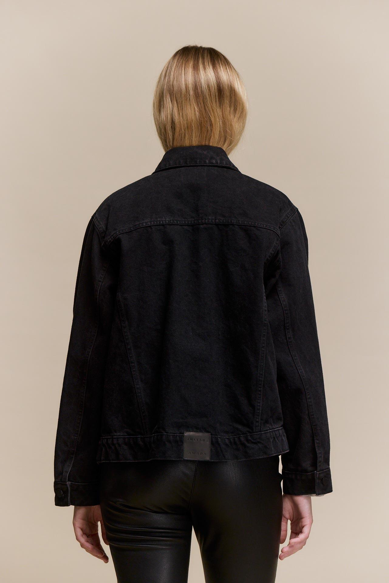 awada_campera-black_46-09-2026__picture-65116