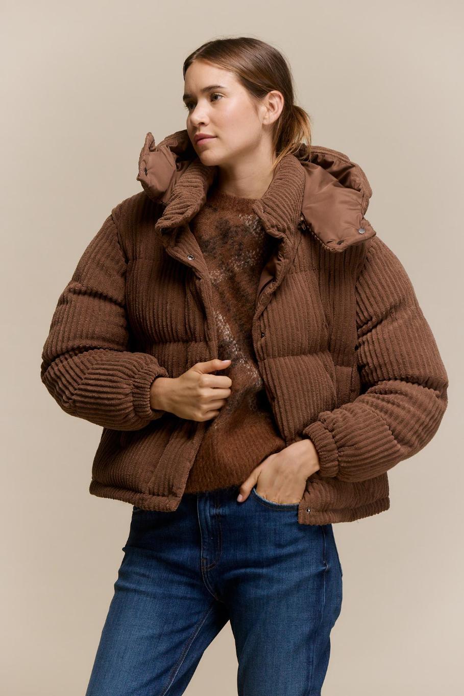 awada_campera-puffer-corderoy_53-23-2026__picture-65118