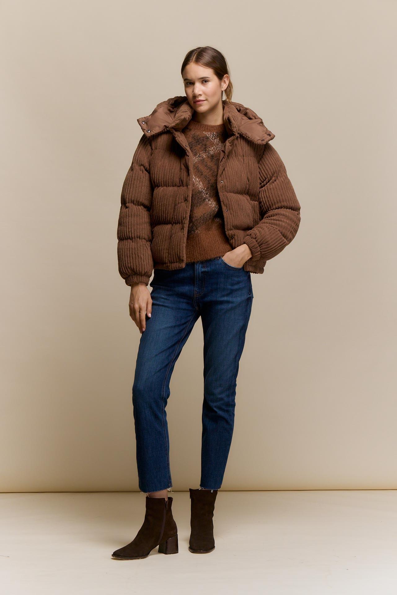 awada_campera-puffer-corderoy_53-23-2026__picture-65120