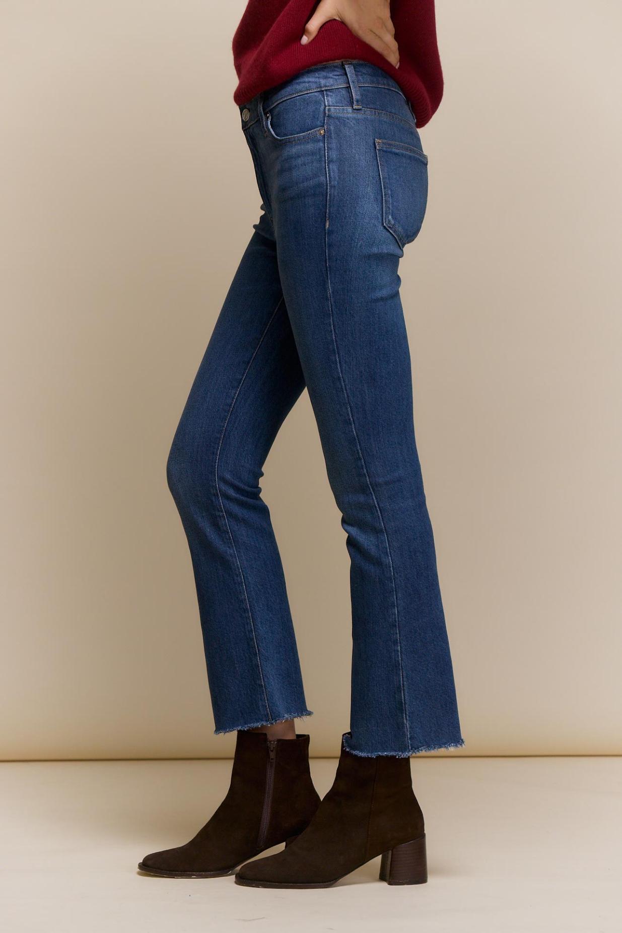 awada_jean-bootcut-crop_58-09-2026__picture-65138