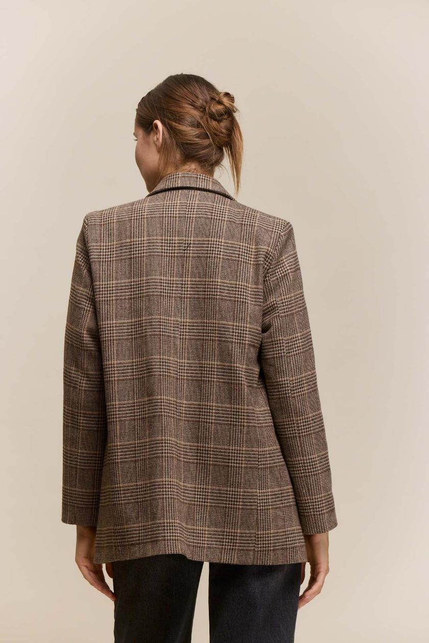 awada_blazer-tramado_46-09-2026__picture-65144