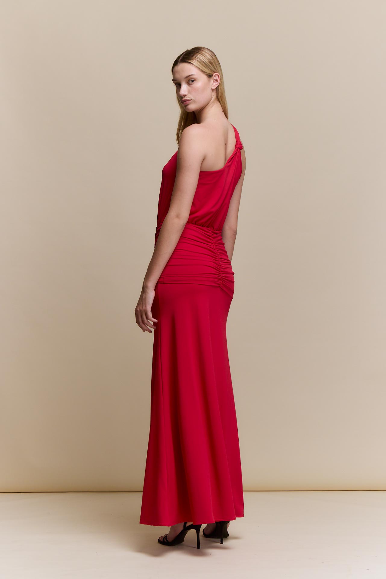 awada_vestido-largo-nudo_40-09-2026__picture-65180