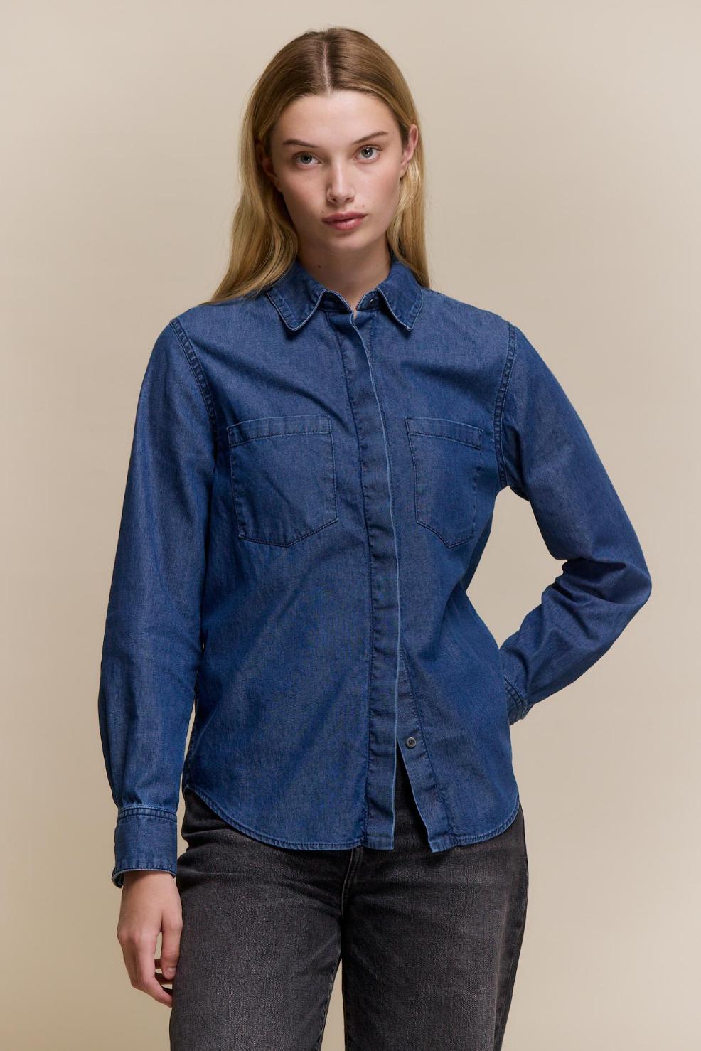 awada_camisa-denim-bolsillos_56-09-2026__picture-65188