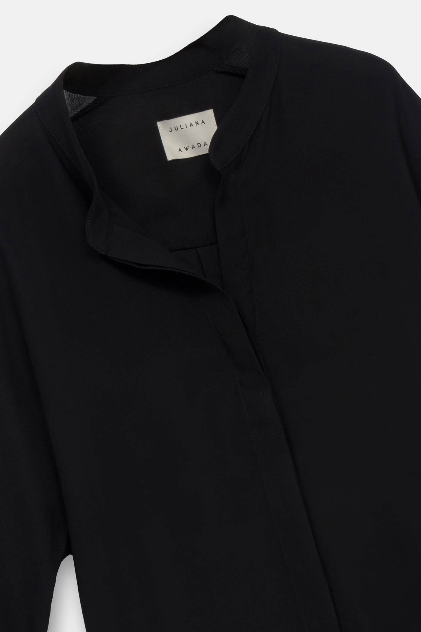 awada_blusa-basica_39-09-2026__picture-65357
